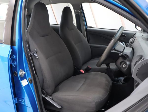 2016-Toyota-Etios-15-Xi-5-dr image:16