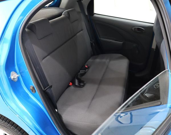 2016-Toyota-Etios-15-Xi-5-dr image:19