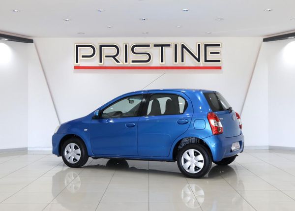 2016-Toyota-Etios-15-Xi-5-dr image:3