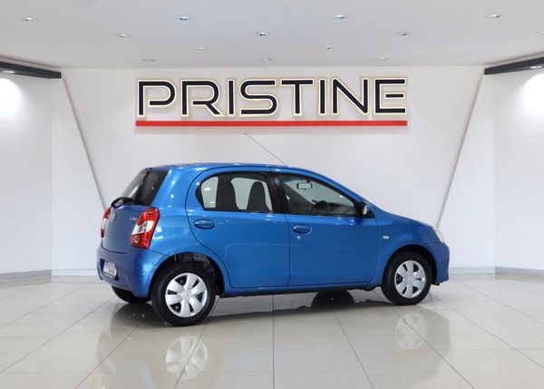 2016-Toyota-Etios-15-Xi-5-dr image:5