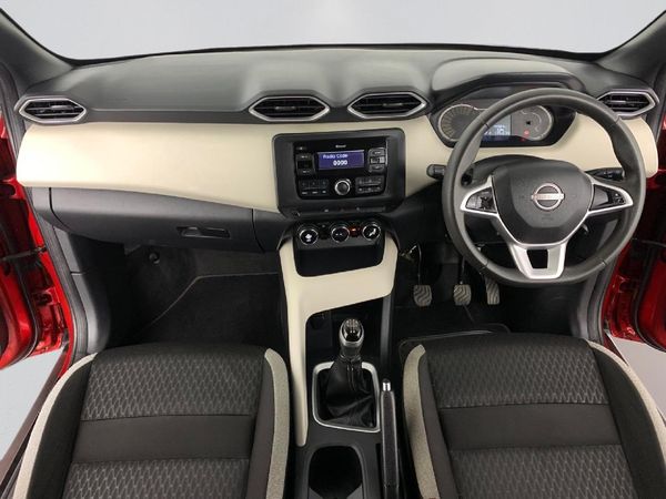 2024-Nissan-Magnite-10-Visia image:10