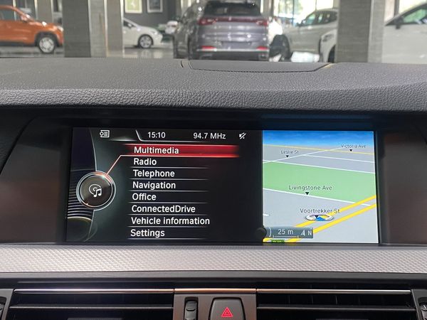 2013-BMW-5-Series-520d-M-Sport-Auto image:9