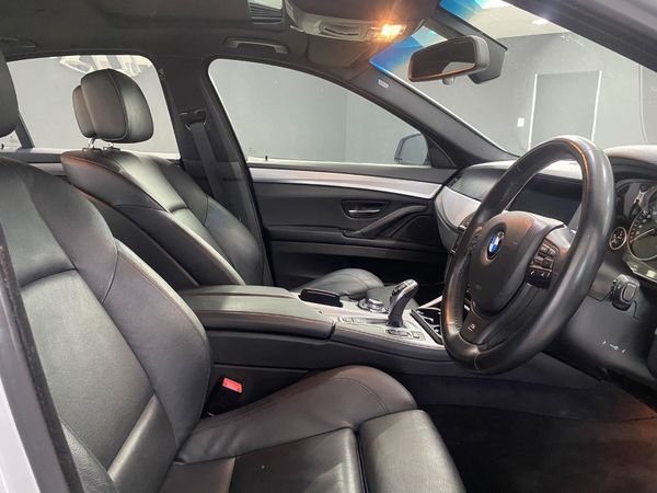 2013-BMW-5-Series-520d-M-Sport-Auto image:11