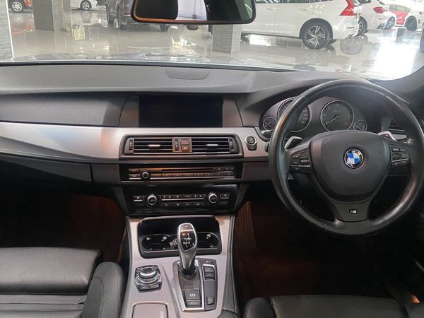 2013-BMW-5-Series-520d-M-Sport-Auto image:7