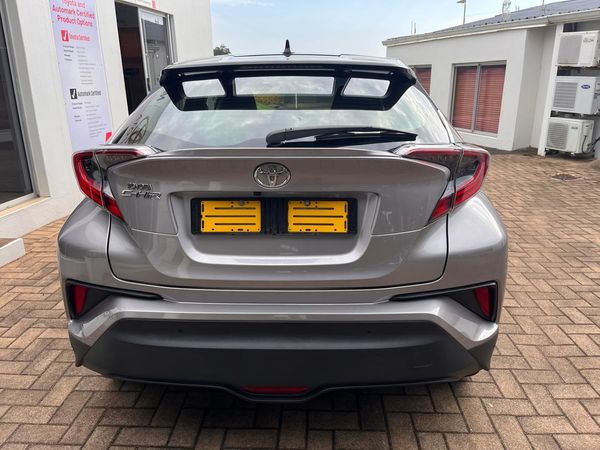 2019-Toyota-C-HR-12T-Luxury-Auto image:4