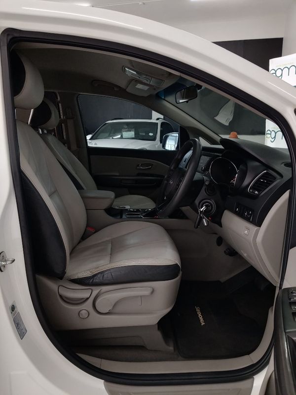 2018-Kia-Sedona-Grand-22-CRDi-EX-Auto-7-seat image:7