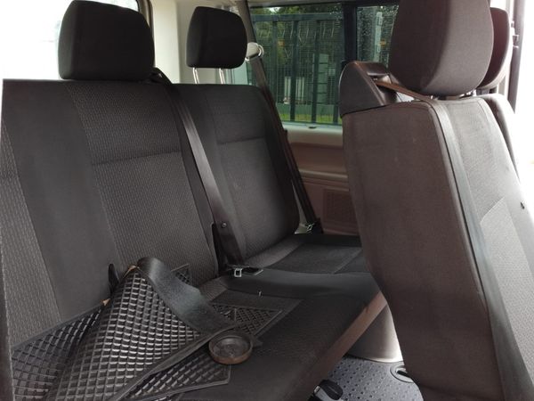 2019-Volkswagen-Kombi-20-TDI-Auto-103kW-Comfortline image:9