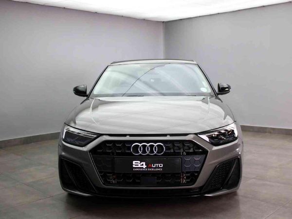 2022-Audi-A1-Sportback-15-TFSI-S-Line-Auto-35-TFSI image:2