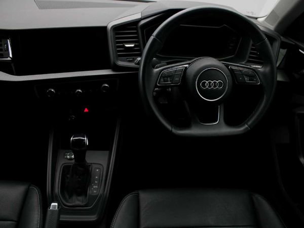 2022-Audi-A1-Sportback-15-TFSI-S-Line-Auto-35-TFSI image:7