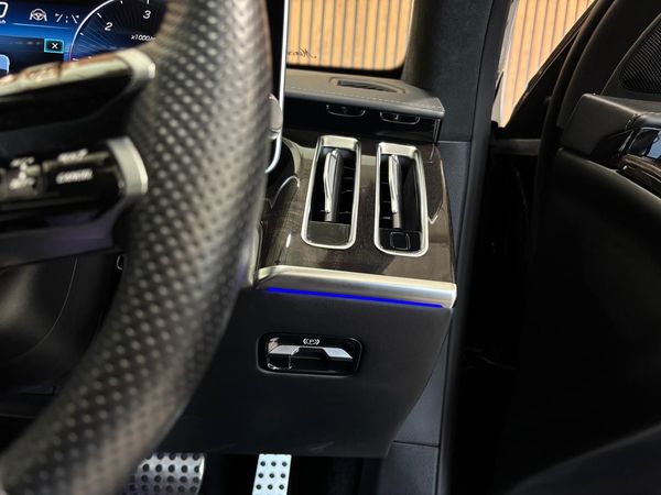 2024-Mercedes-Benz-S-Class-S-350d image:5