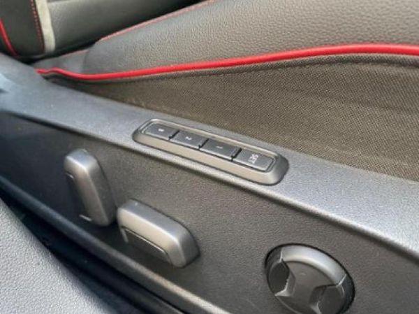 2024-Volkswagen-Golf-8-GTI-20-TSI-Auto image:19