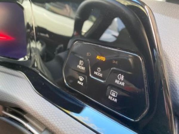 2024-Volkswagen-Golf-8-GTI-20-TSI-Auto image:20