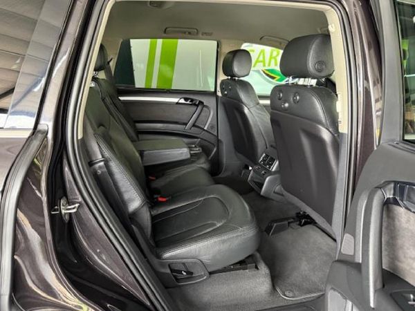 2015-Audi-Q7-30-TDI-quattro-Auto image:19