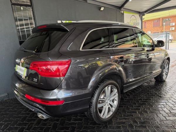 2015-Audi-Q7-30-TDI-quattro-Auto image:3