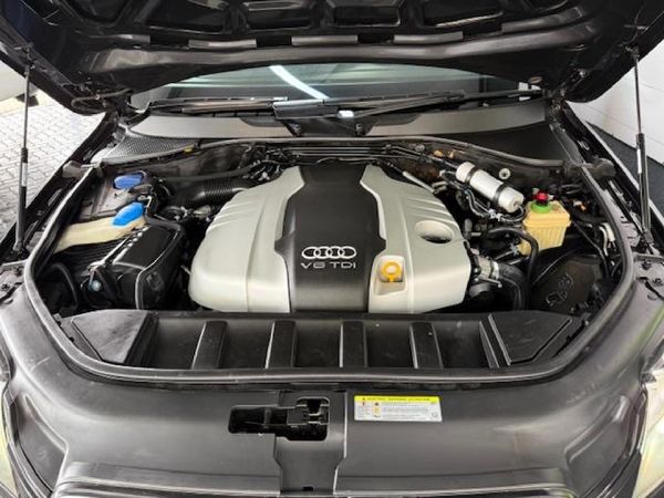 2015-Audi-Q7-30-TDI-quattro-Auto image:7