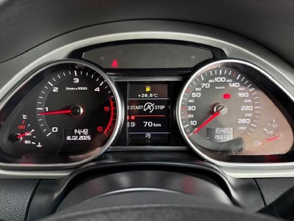 2015-Audi-Q7-30-TDI-quattro-Auto image:8