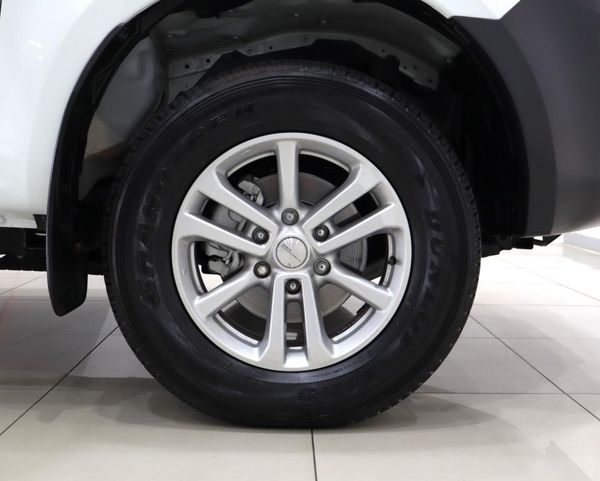 2024-Isuzu-D-Max-19-DDI-LS-Auto-Single-Cab image:8