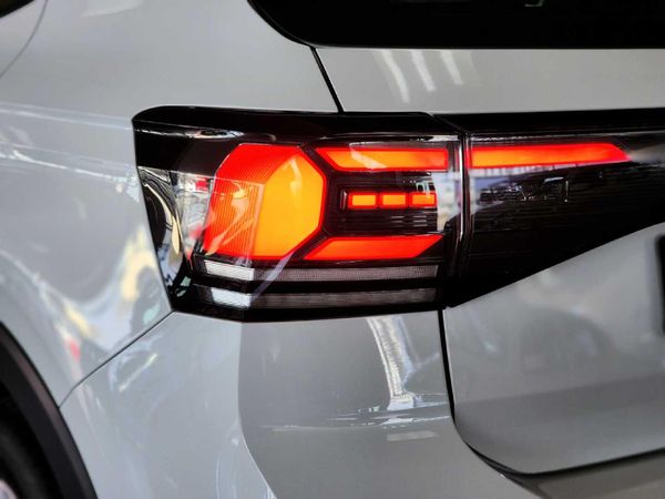 2025-Volkswagen-T-Cross-10-TSI-Life-Auto image:12