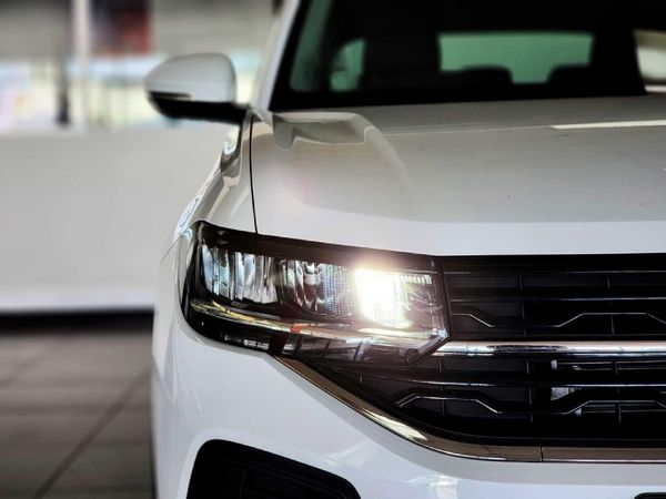2025-Volkswagen-T-Cross-10-TSI-Life-Auto image:13