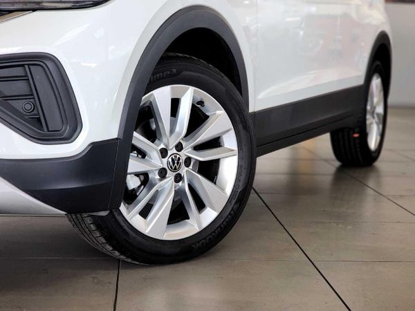 2025-Volkswagen-T-Cross-10-TSI-Life-Auto image:25