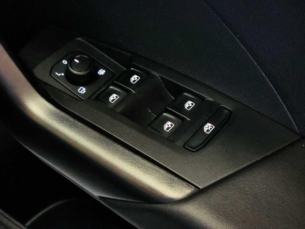 2025-Volkswagen-T-Cross-10-TSI-Life-Auto image:34
