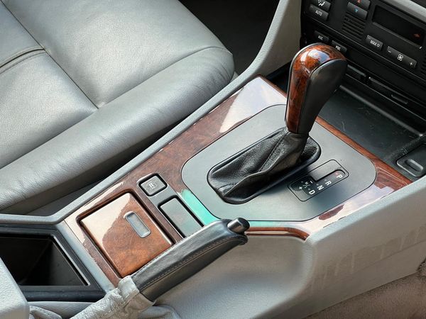 2002-BMW-5-Series-525i-Exclusive-Auto image:12