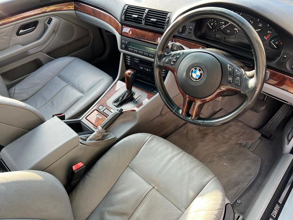 2002-BMW-5-Series-525i-Exclusive-Auto image:7