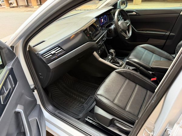 2025-Volkswagen-Polo-10-TSI-Life-Auto image:12