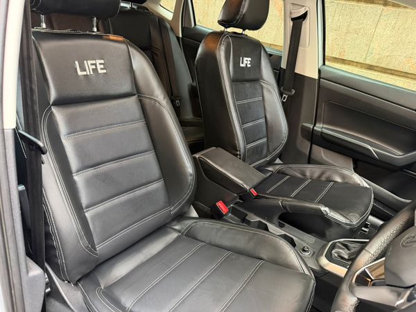 2025-Volkswagen-Polo-10-TSI-Life-Auto image:7