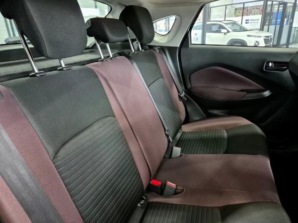 2026-Suzuki-Fronx-15-GL image:14