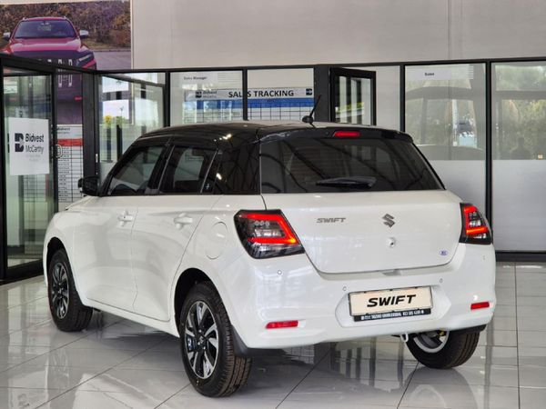 2026-Suzuki-Swift-12-GLX image:10