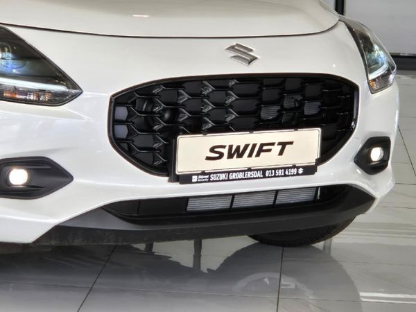 2026-Suzuki-Swift-12-GLX image:1