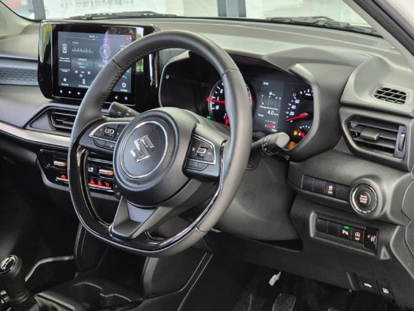 2026-Suzuki-Swift-12-GLX image:19