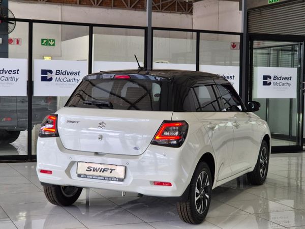2026-Suzuki-Swift-12-GLX image:6