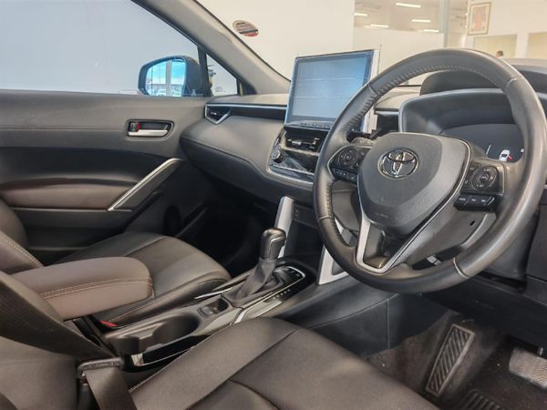 2025-Toyota-Corolla-Cross-18-XR-Hybrid image:24