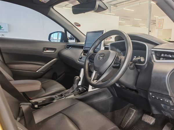 2025-Toyota-Corolla-Cross-18-XR-Hybrid image:27