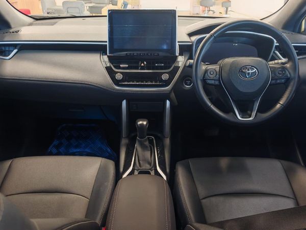 2025-Toyota-Corolla-Cross-18-XR-Hybrid image:28