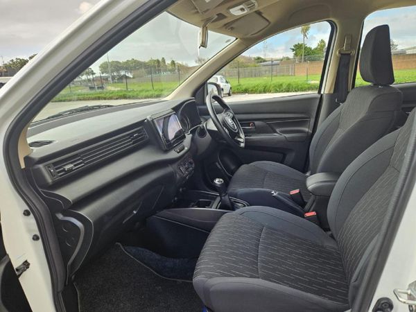 2025-Suzuki-Ertiga-15-GL image:4