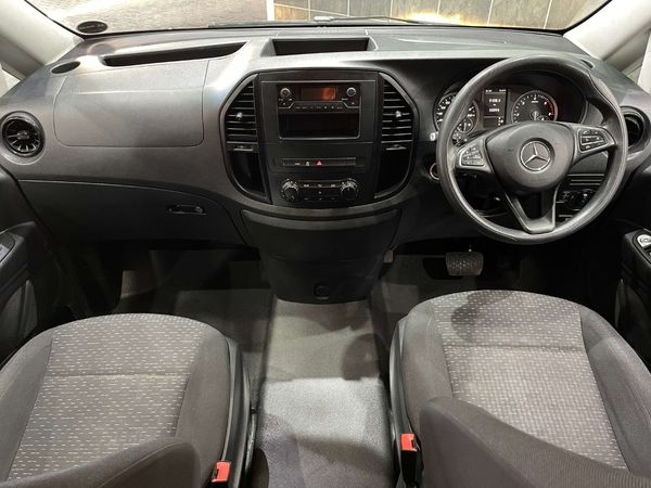 2022-Mercedes-Benz-Vito-116-22-CDI-Tourer-Pro-Auto image:5