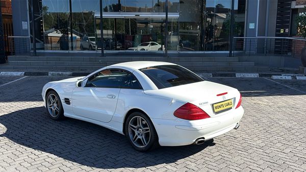 2003-Mercedes-Benz-SL-500 image:10