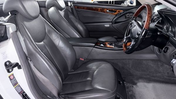 2003-Mercedes-Benz-SL-500 image:19