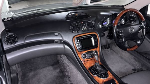 2003-Mercedes-Benz-SL-500 image:20