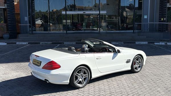 2003-Mercedes-Benz-SL-500 image:8