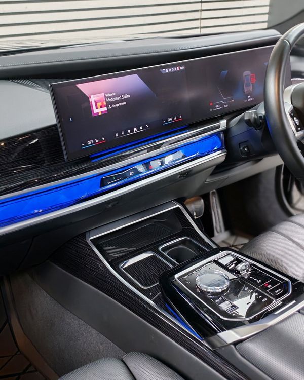 2023-BMW-7-Series-740d-xDrive-M-Sport image:10
