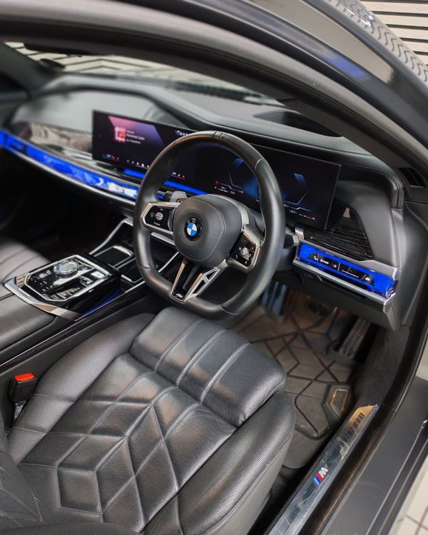 2023-BMW-7-Series-740d-xDrive-M-Sport image:4