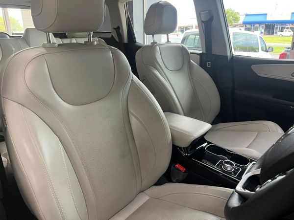 2026-Mahindra-XUV-700-20-AX7L-Auto-7-Seat image:21