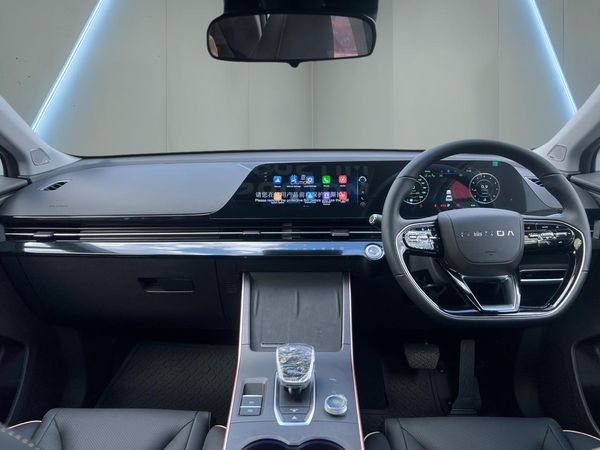 2026-Omoda-C5-15T-Elegance-X image:9