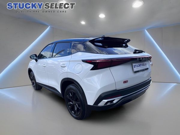 2026-Omoda-C5-15T-Elegance-X image:2