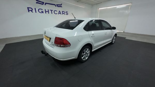 2014-Volkswagen-Polo-16-TDI-Comfortline image:3