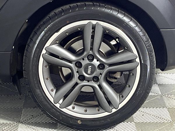 2015-MINI-Paceman-Cooper-S-Auto image:5